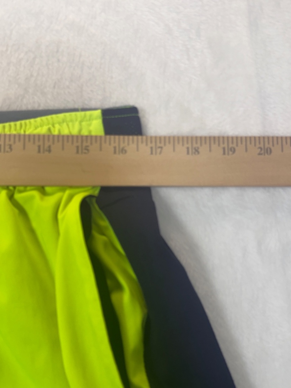 Nike Dri Fit Shorts Mens Size XL Yellow Swim Trunks Athletic Lightweight - Picture 4 of 6